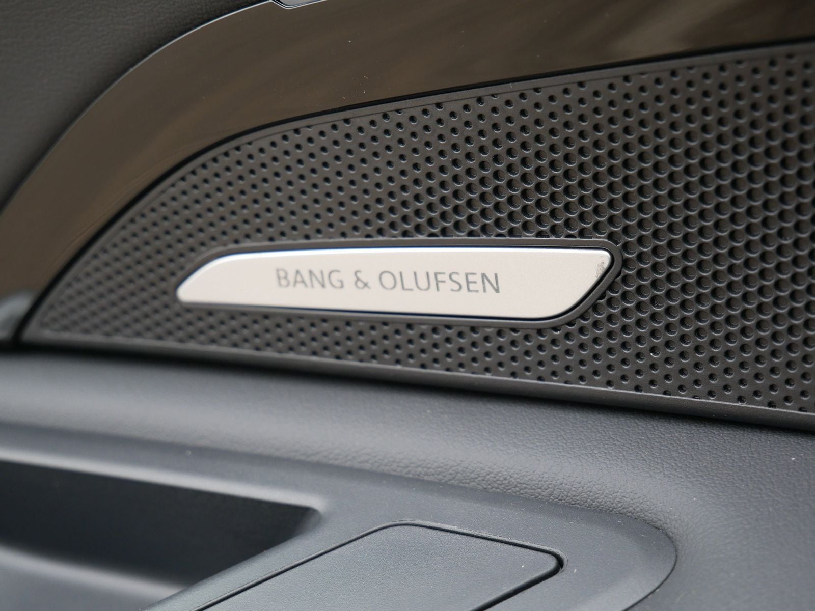 Thumbnail: 2025 Audi Q5 - 26