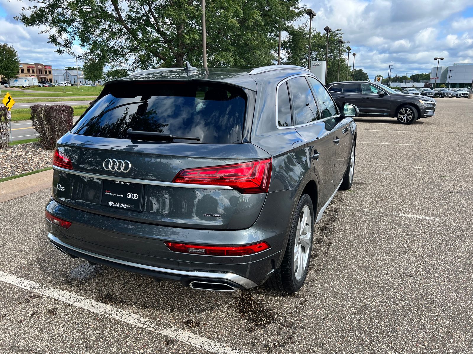 Thumbnail: 2023 Audi Q5 - 4