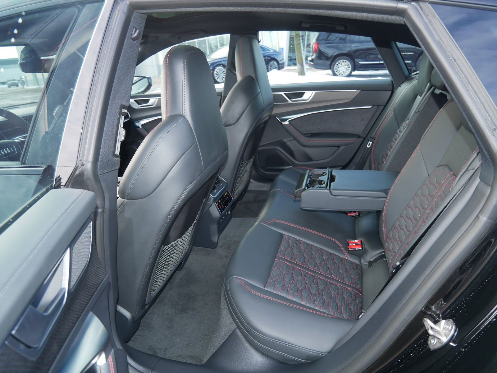 Thumbnail: 2026 Audi RS 7 - 9