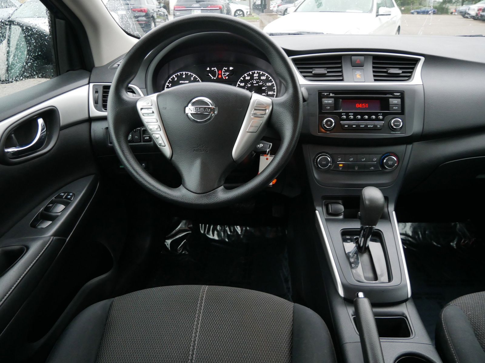 Thumbnail: 2017 Nissan Sentra - 9