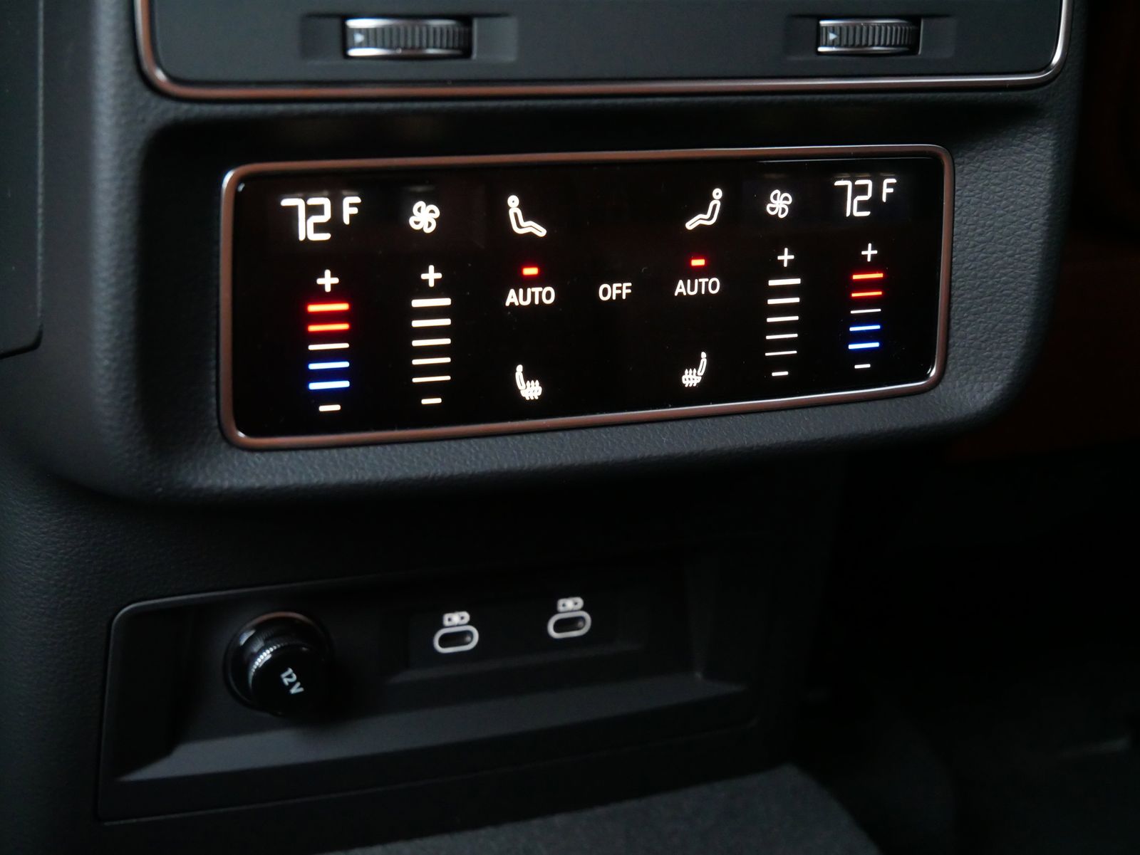 Thumbnail: 2026 Audi Q8 - 13
