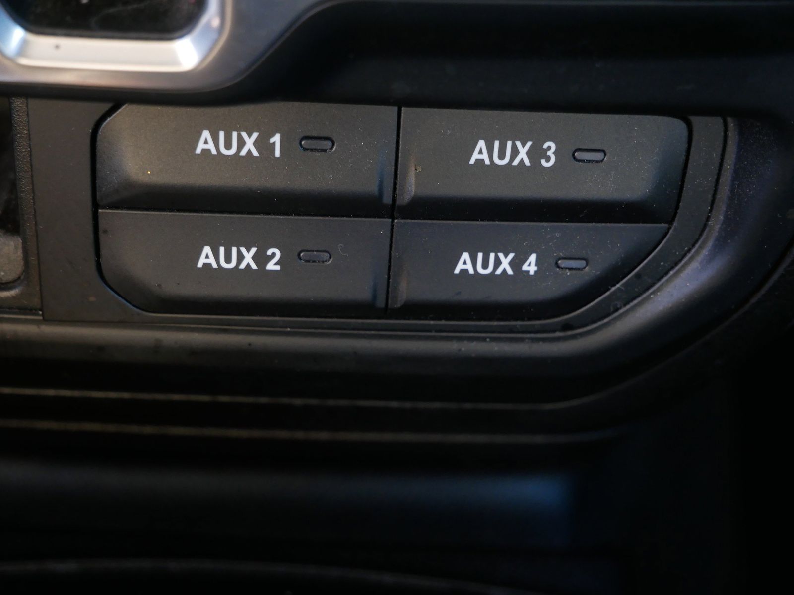 Thumbnail: 2018 Jeep Wrangler - 22