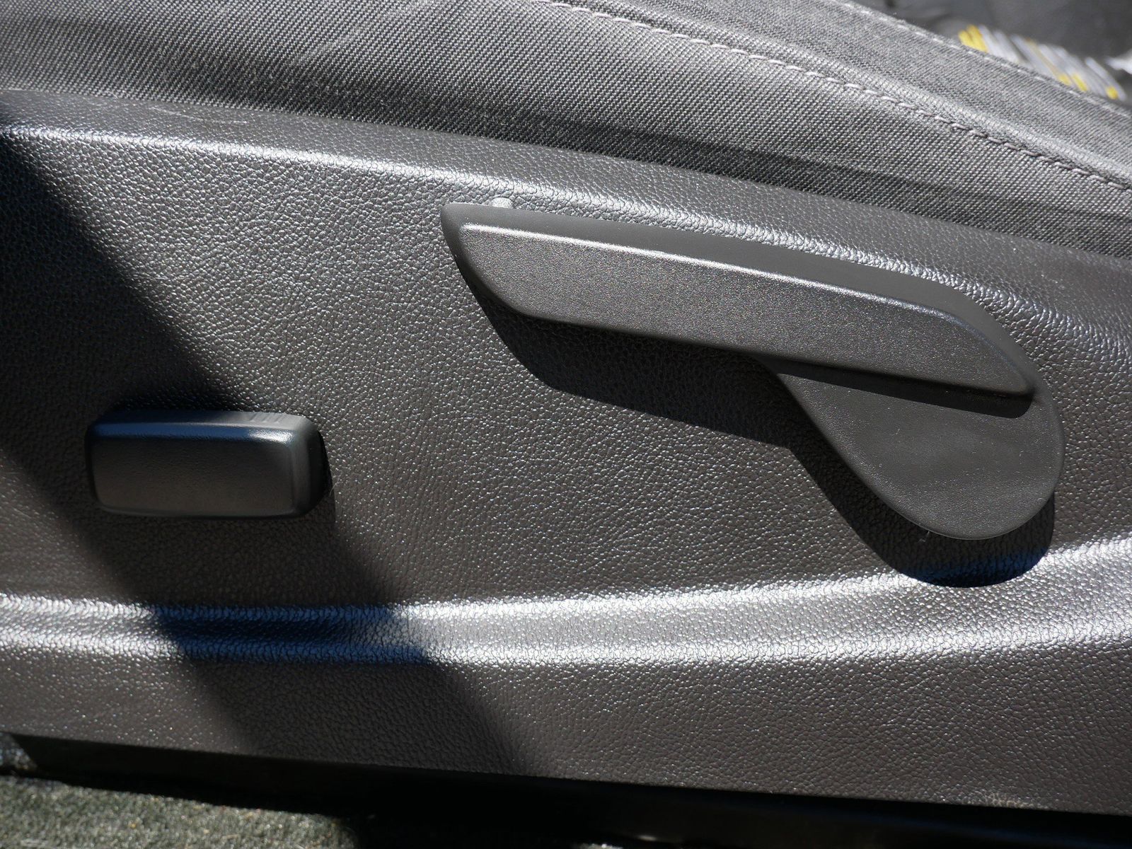 Thumbnail: 2017 Chevrolet Colorado - 15