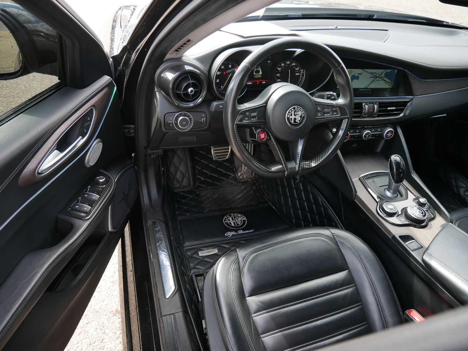 Thumbnail: 2017 Alfa Romeo Giulia - 11