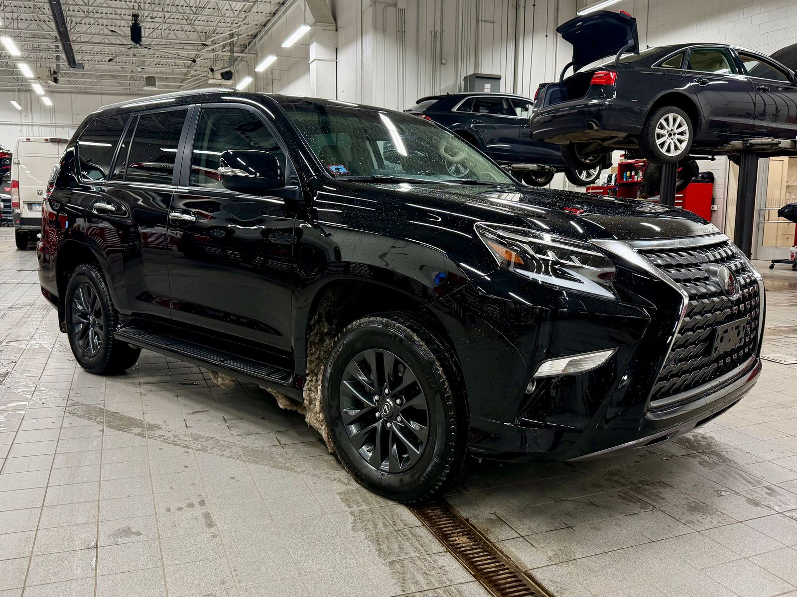 Thumbnail: 2022 Lexus GX - 1