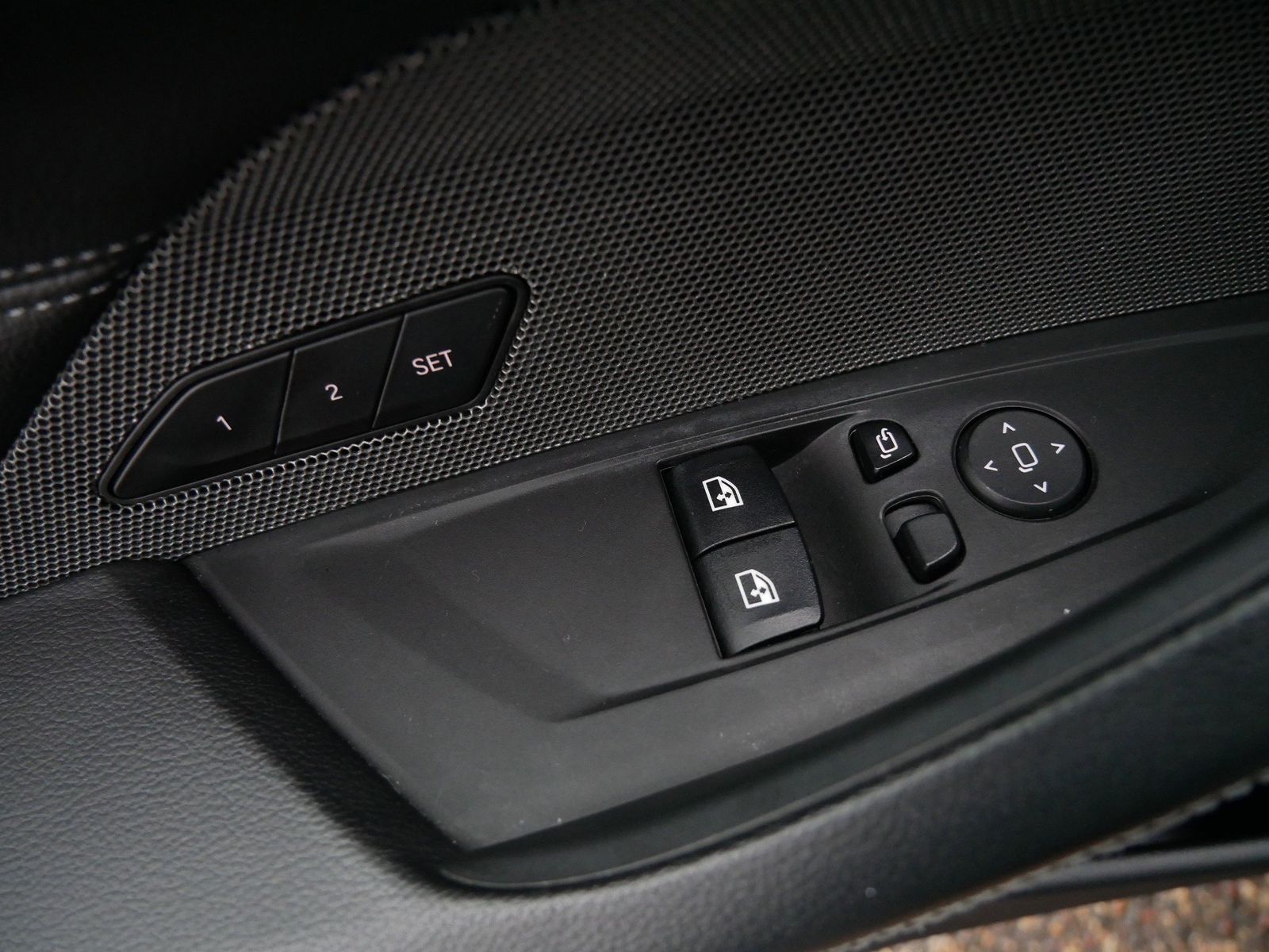 Thumbnail: 2021 BMW 4 Series - 17