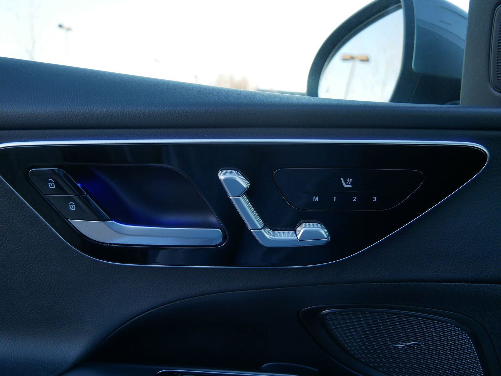 Thumbnail: 2022 Mercedes-Benz C-Class - 16