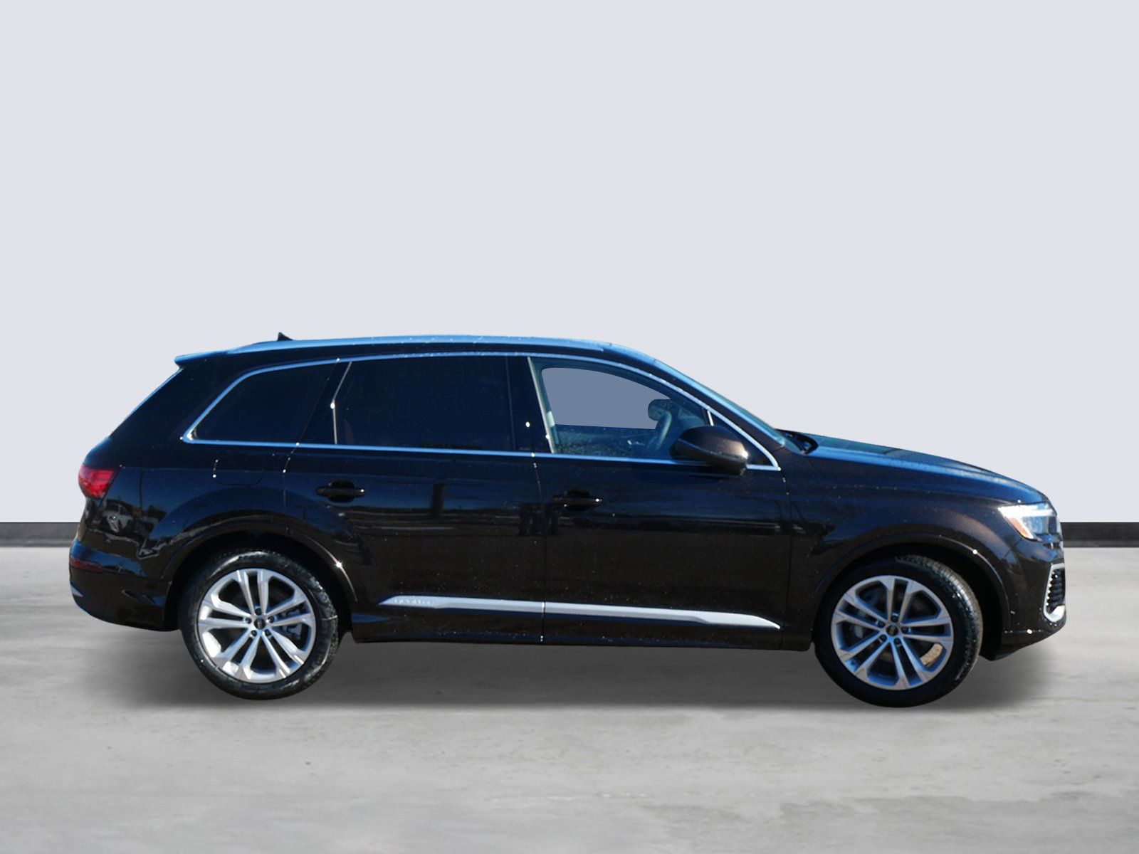 Thumbnail: 2026 Audi Q7 - 5