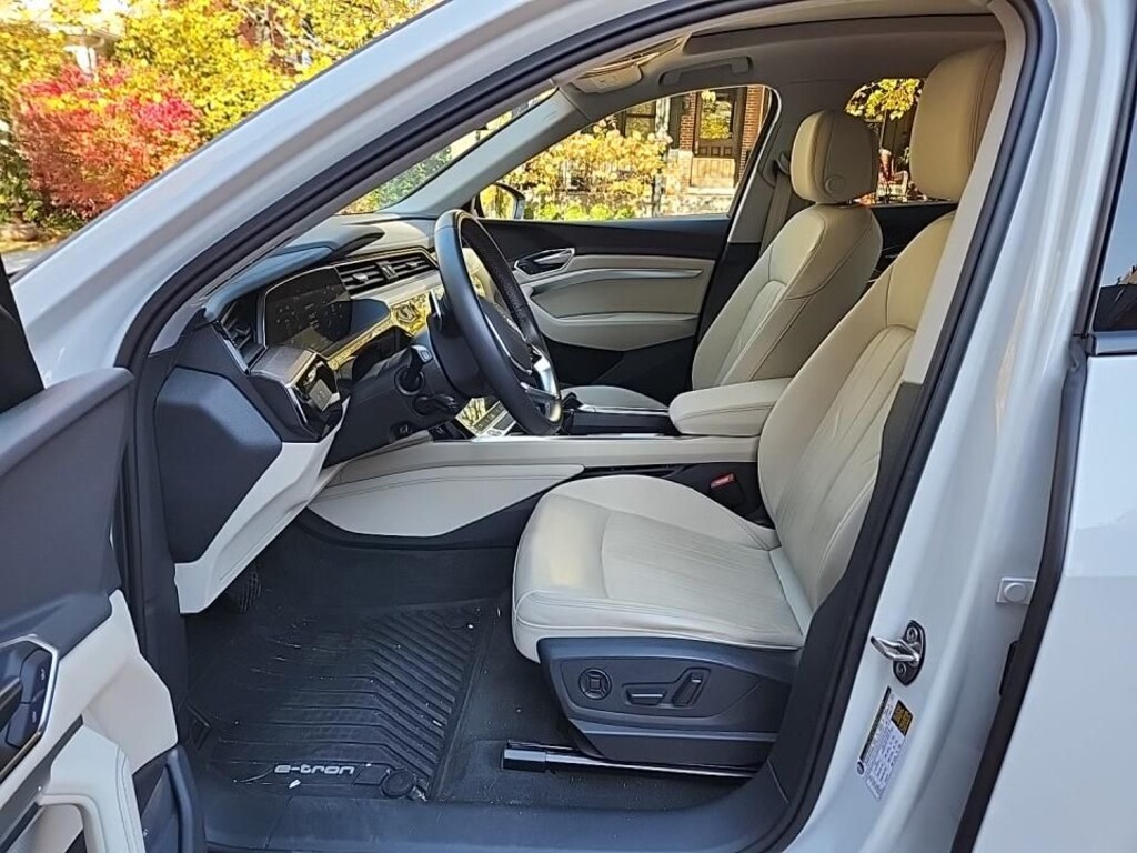 Certified 2023 Audi e-tron Premium SUV