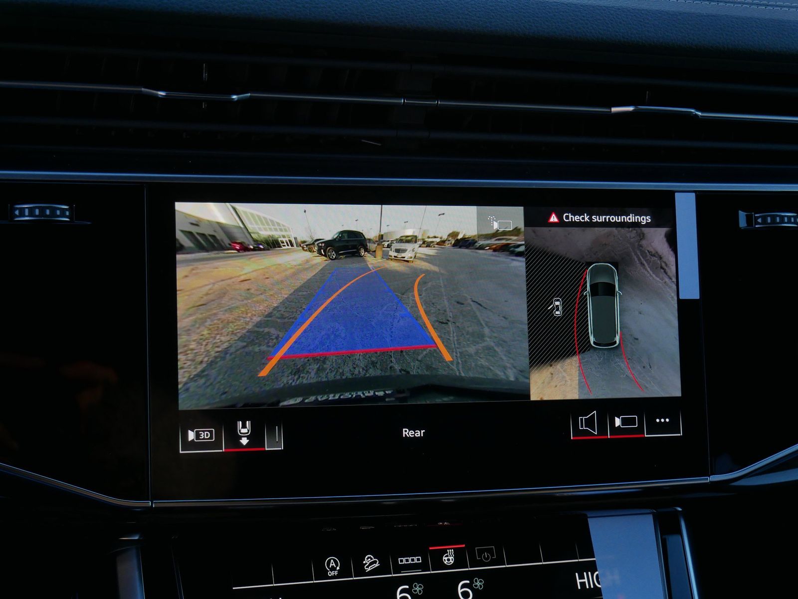 Thumbnail: 2026 Audi Q7 - 20