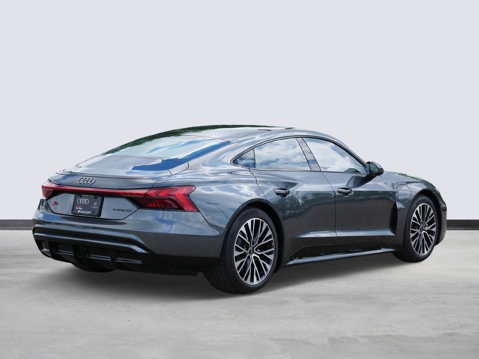 Thumbnail: 2025 Audi e-tron GT - 4