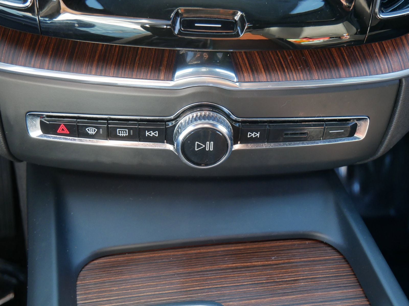 Thumbnail: 2019 Volvo XC60 - 20