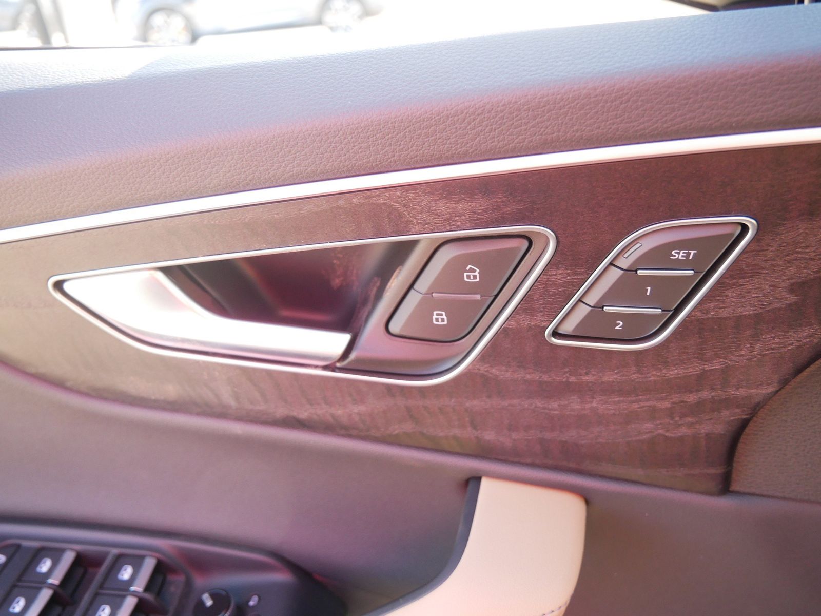 Thumbnail: 2026 Audi Q7 - 15