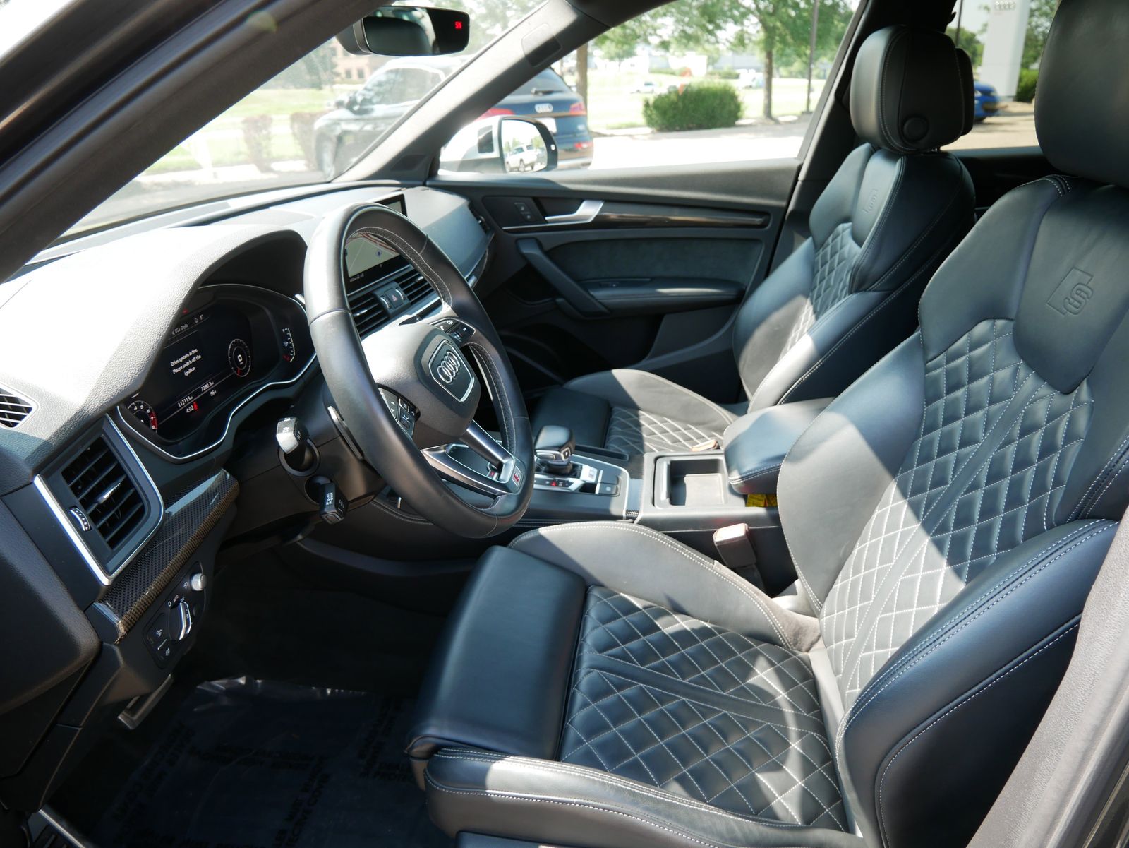 Thumbnail: 2018 Audi SQ5 - 8