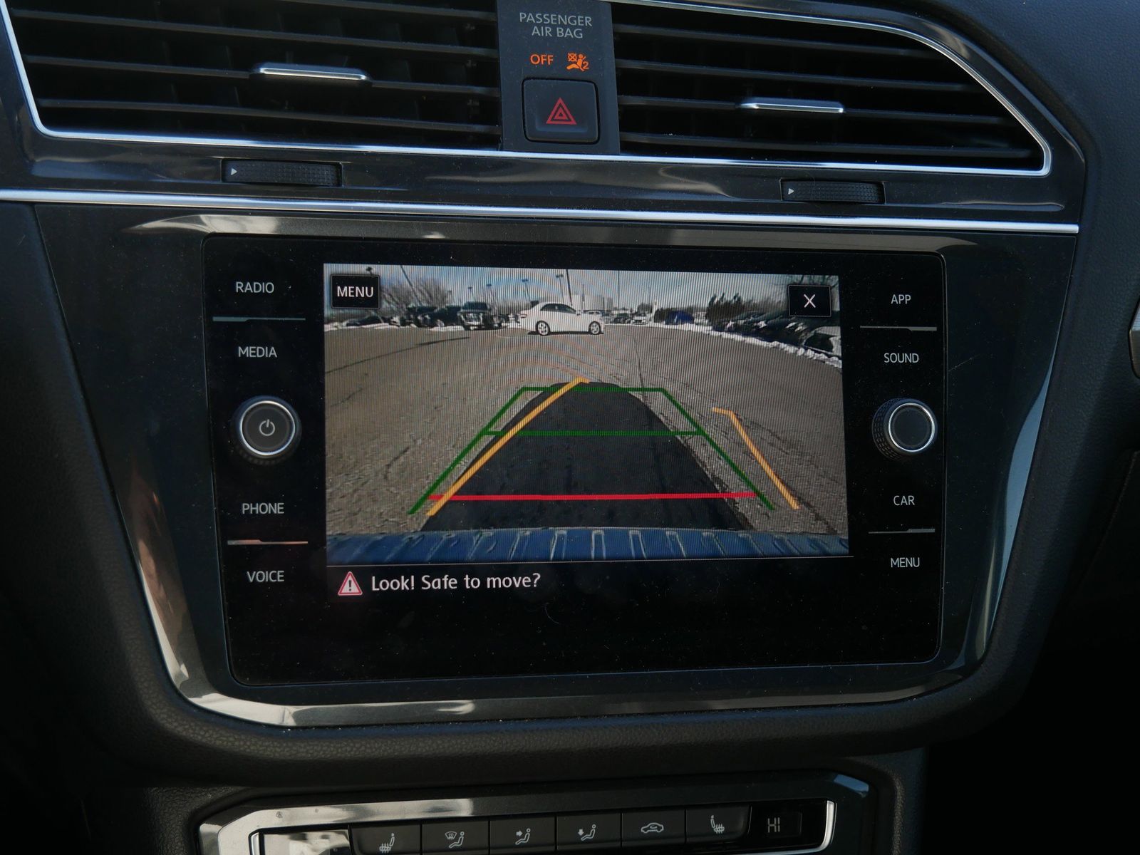 Thumbnail: 2019 Volkswagen Tiguan - 13