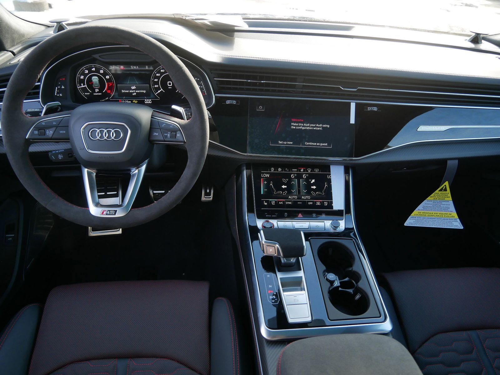 Thumbnail: 2026 Audi RS Q8 - 13