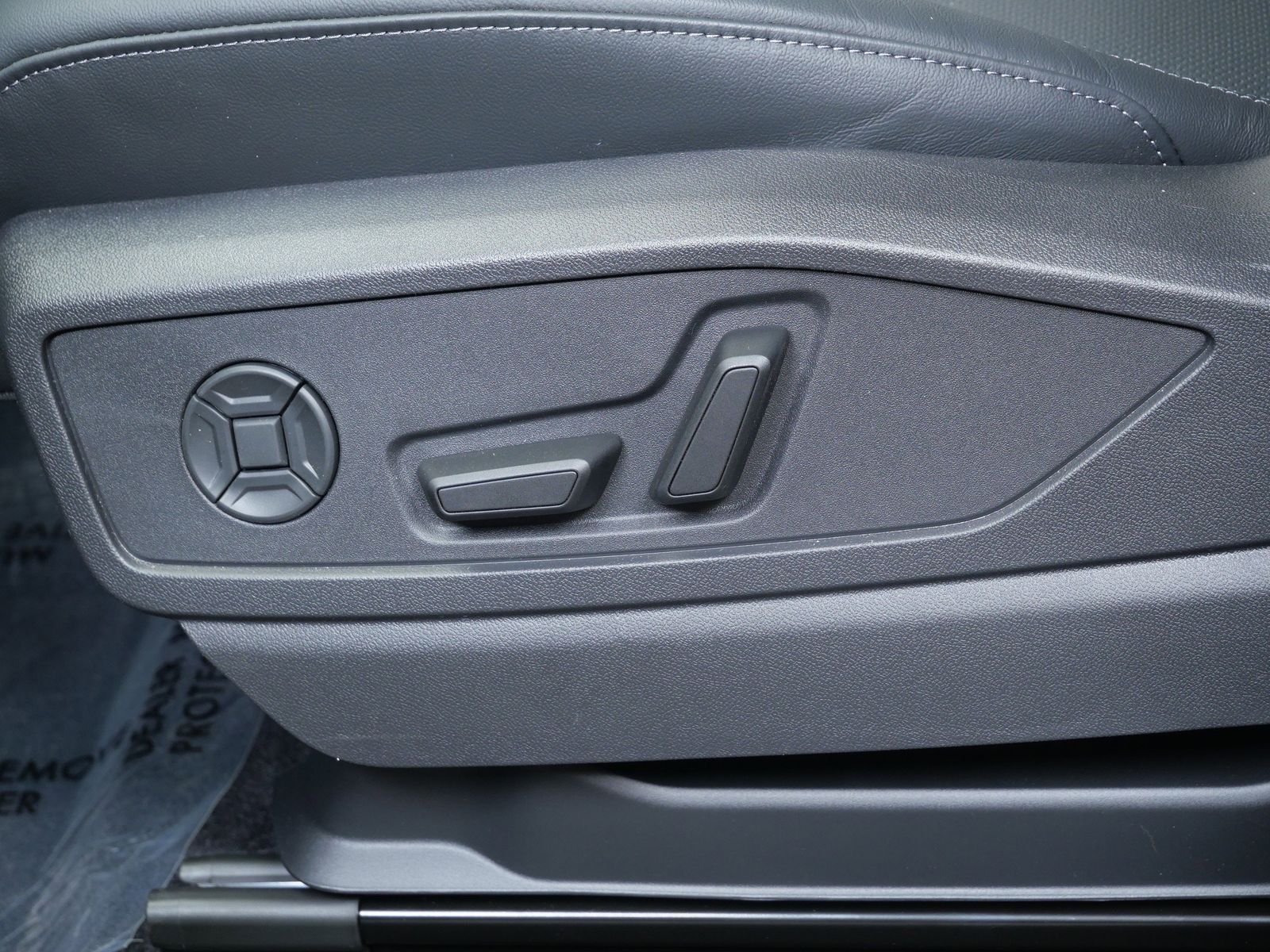 Thumbnail: 2026 Audi Q5 - 11