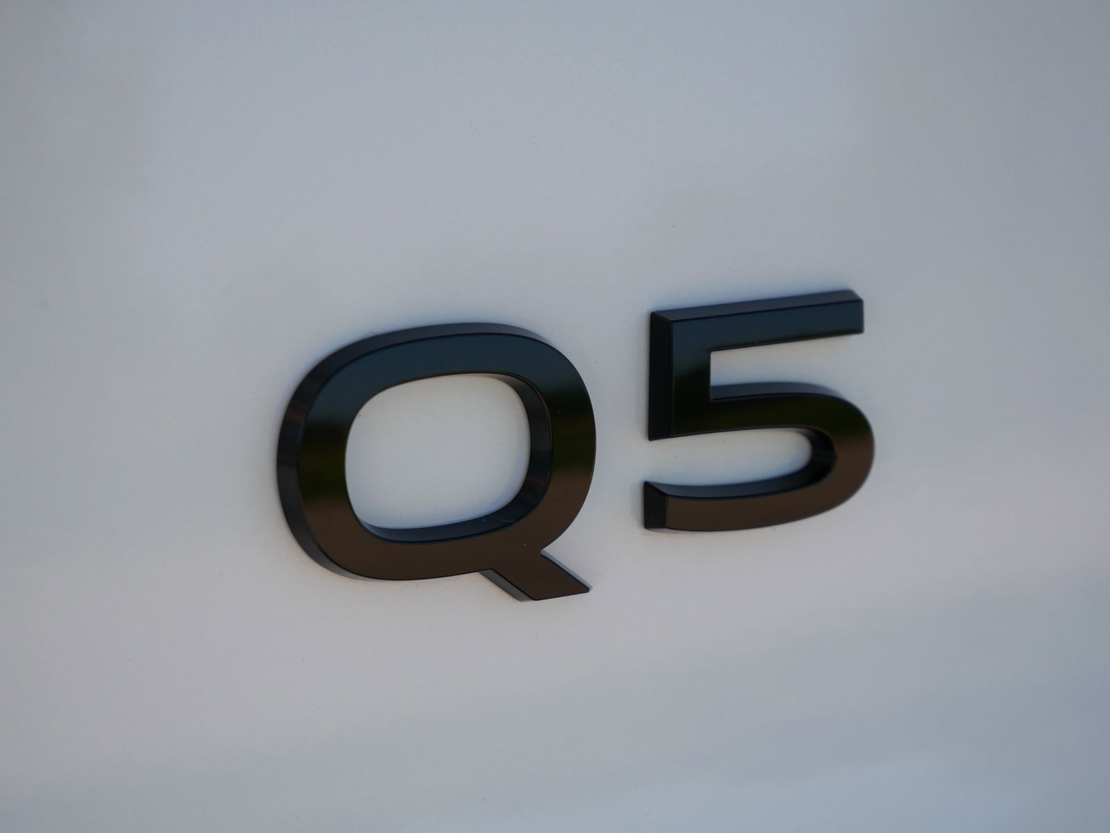 Thumbnail: 2025 Audi Q5 - 10