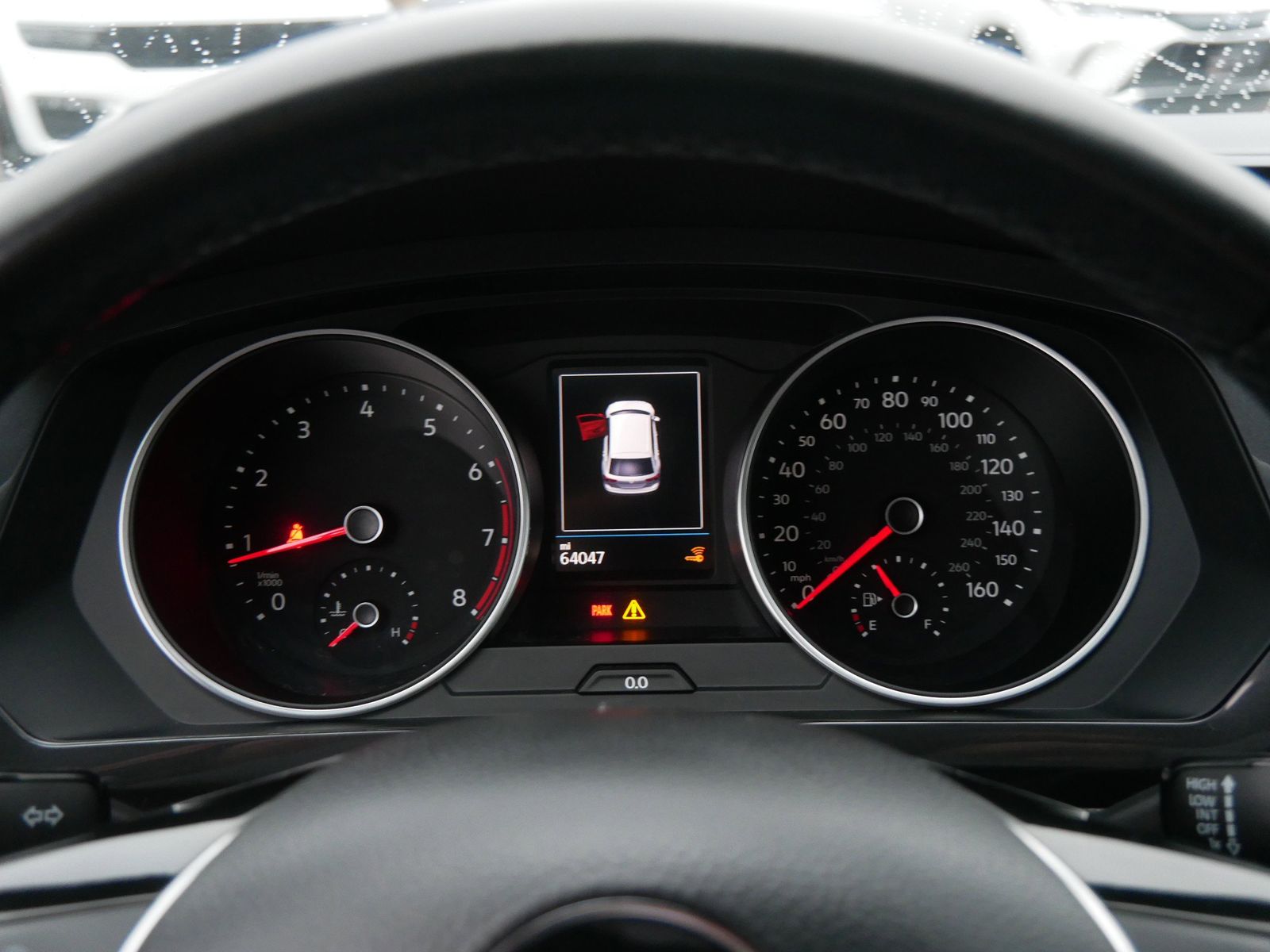 Thumbnail: 2019 Volkswagen Tiguan - 25