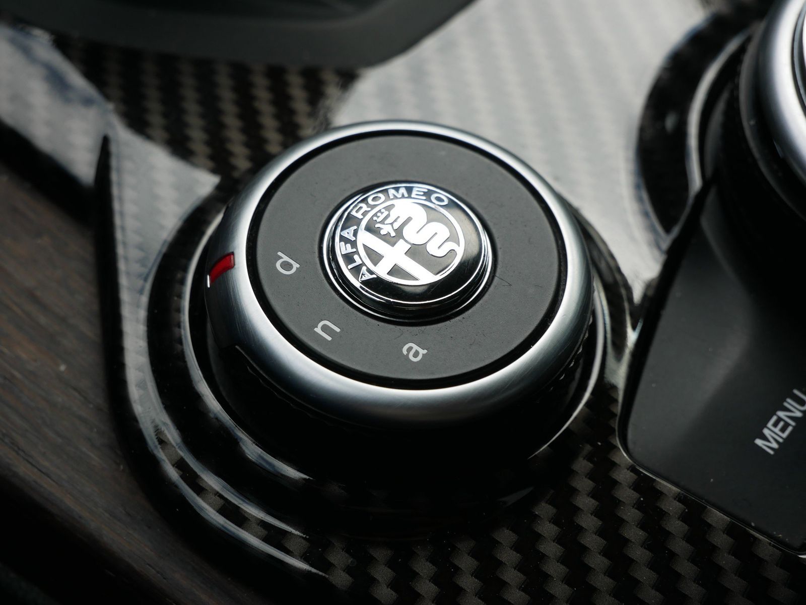 Thumbnail: 2017 Alfa Romeo Giulia - 26