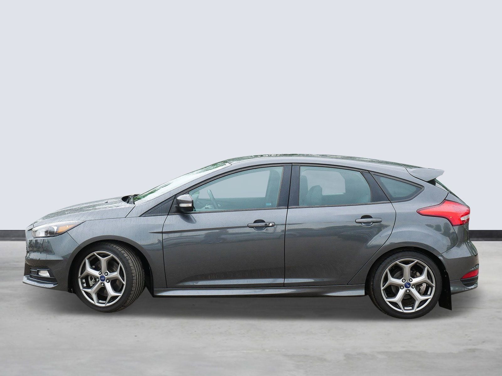 Thumbnail: 2017 Ford Focus - 2