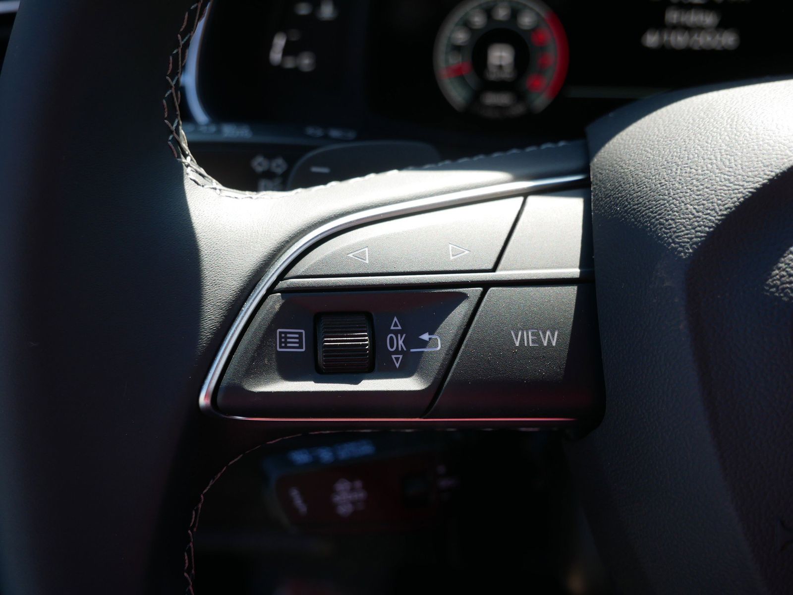 Thumbnail: 2026 Audi Q7 - 27