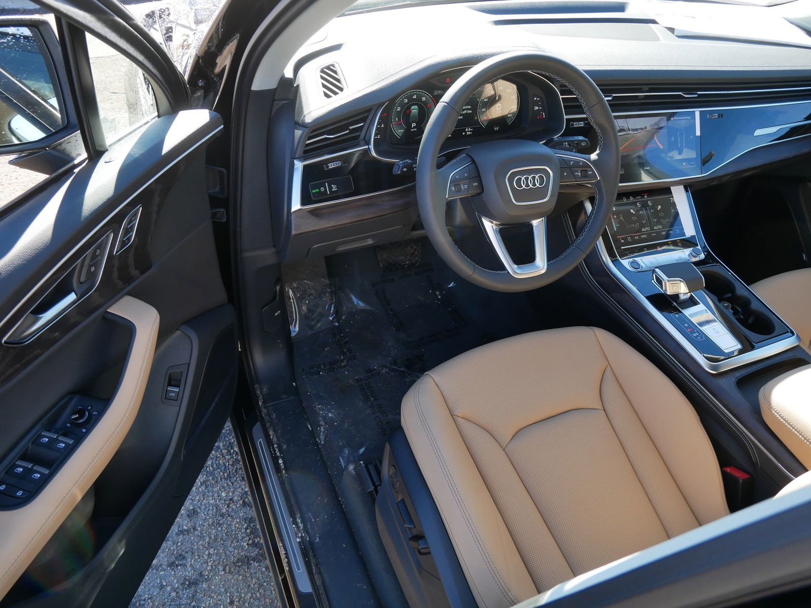 Thumbnail: 2026 Audi Q7 - 9