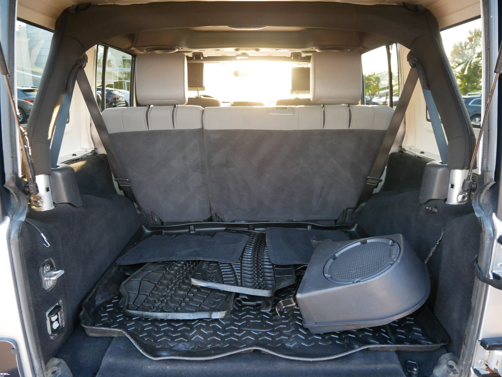 Thumbnail: 2010 Jeep Wrangler - 10