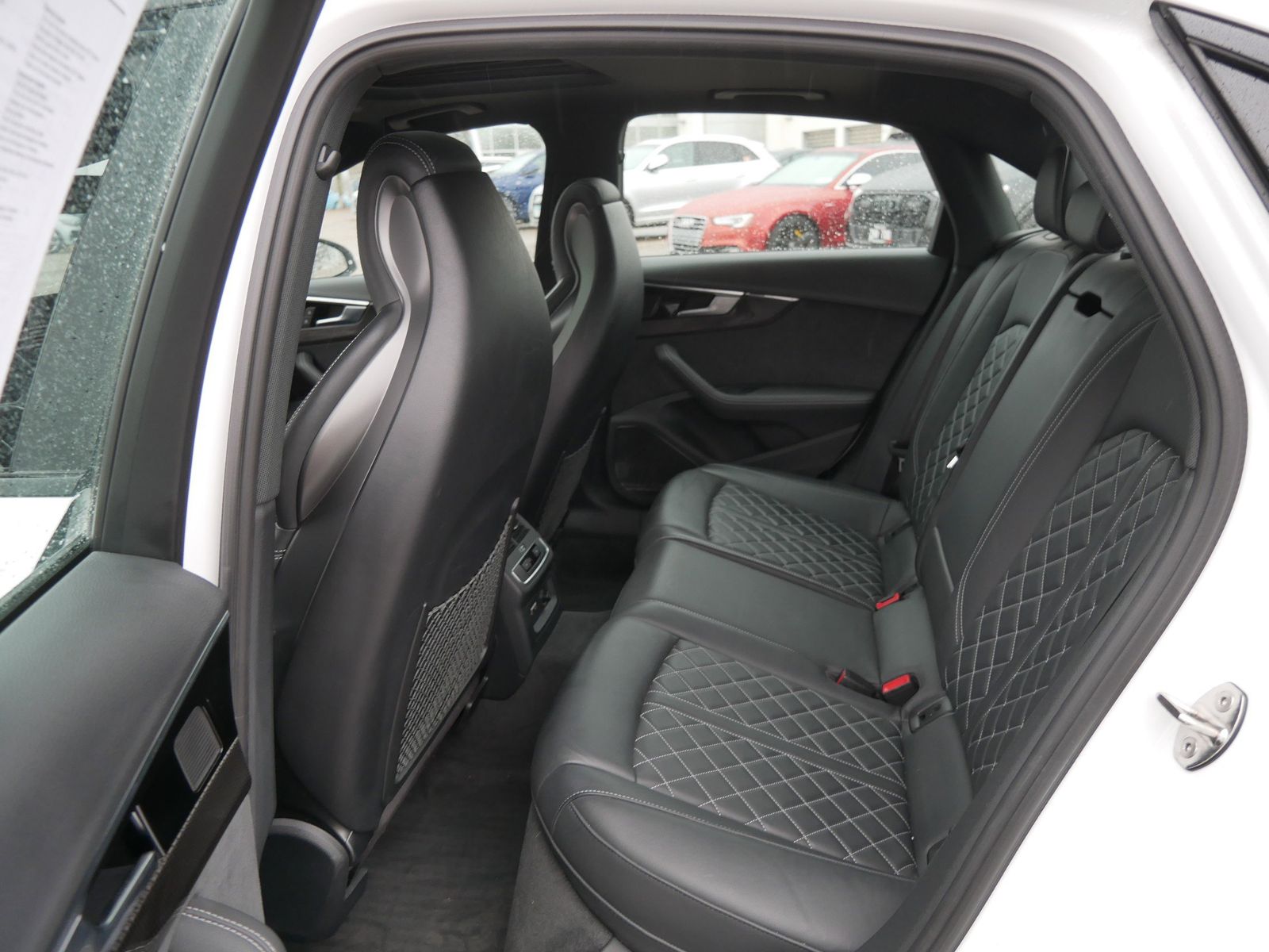 Thumbnail: 2023 Audi S4 - 10