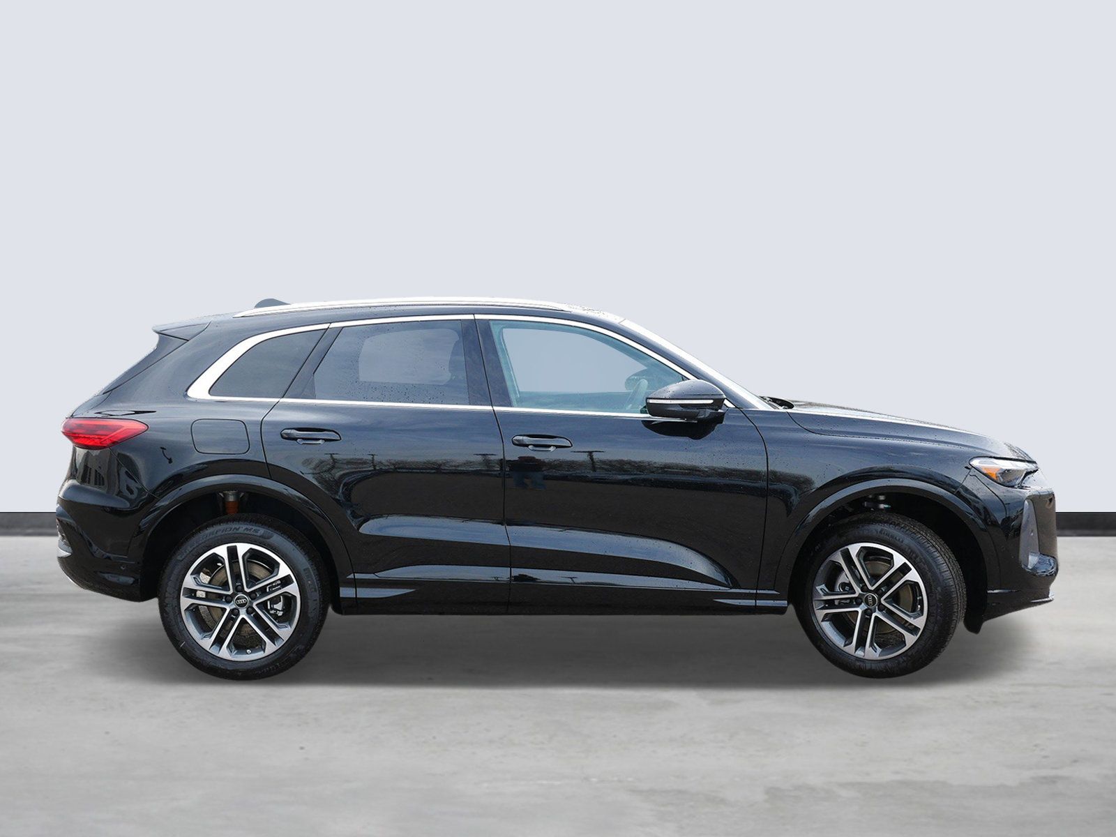 Thumbnail: 2026 Audi Q5 - 5