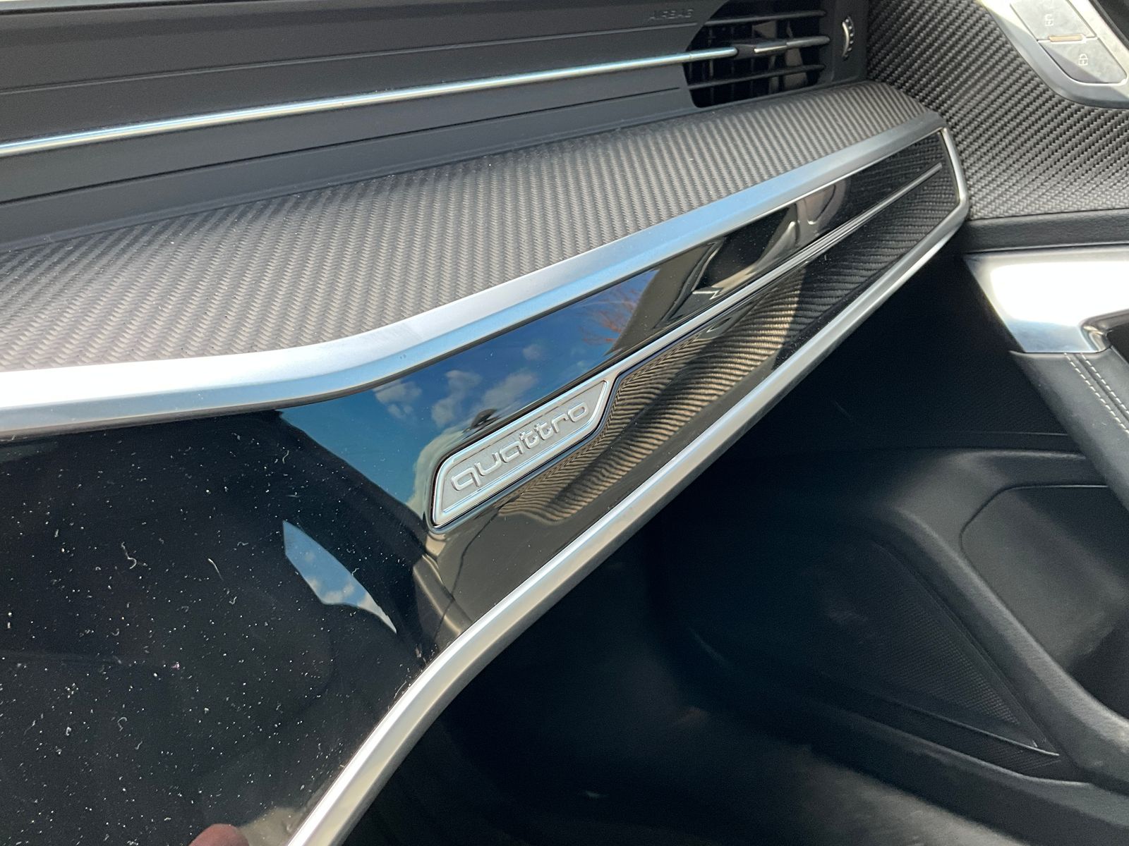 Thumbnail: 2022 Audi S6 - 21