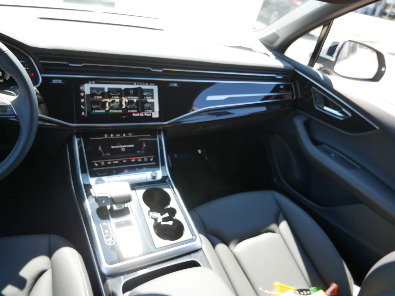 Thumbnail: 2026 Audi Q7 - 13