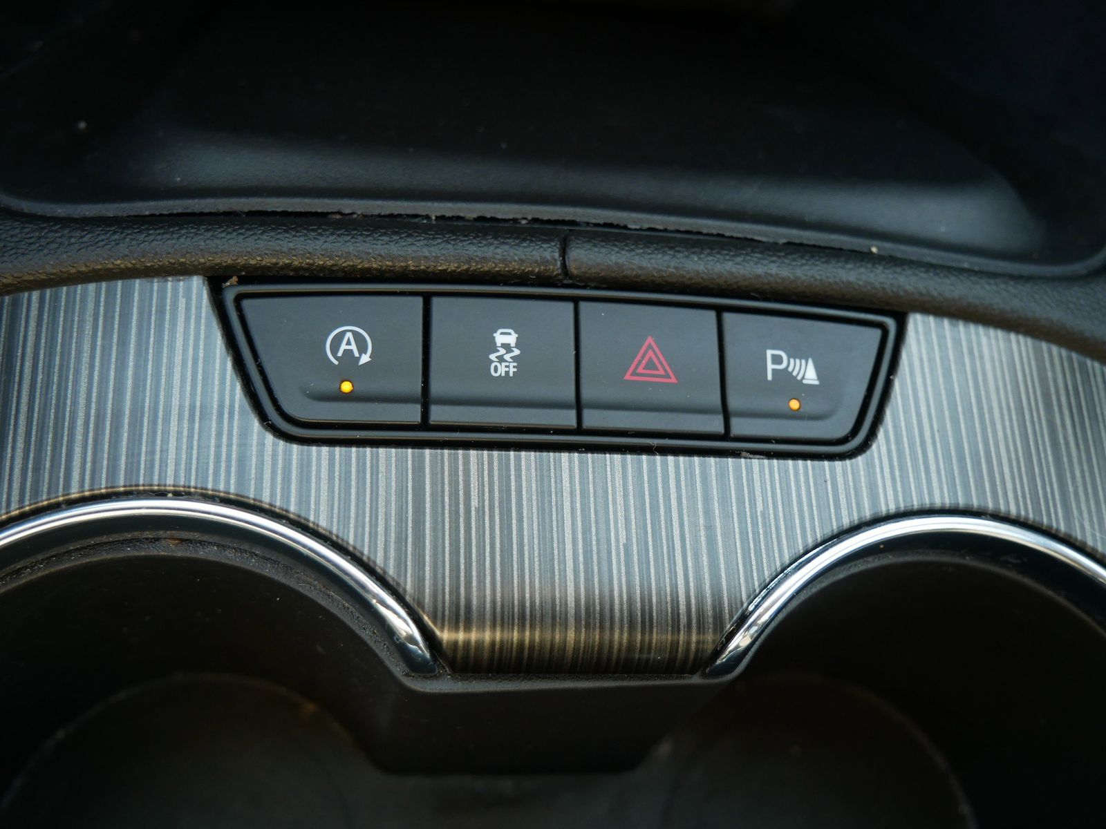 Thumbnail: 2023 GMC Acadia - 18