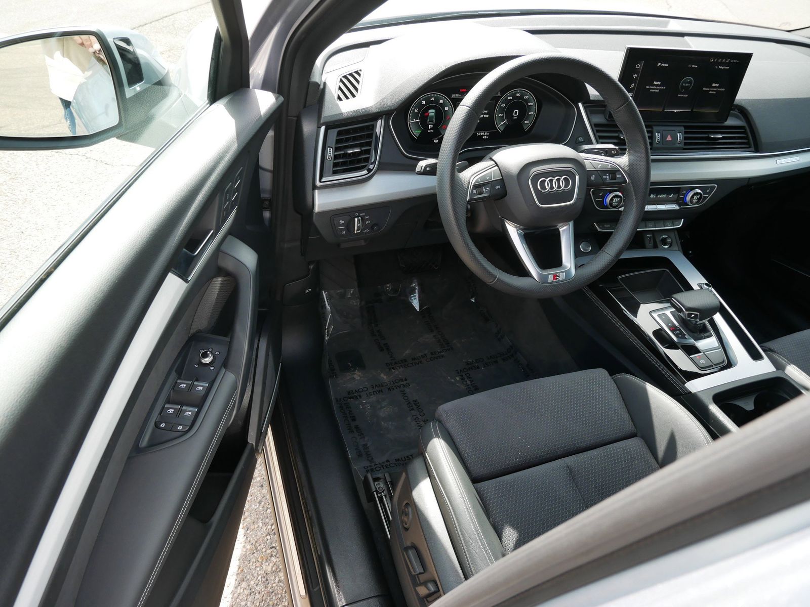 Thumbnail: 2024 Audi Q5 - 9
