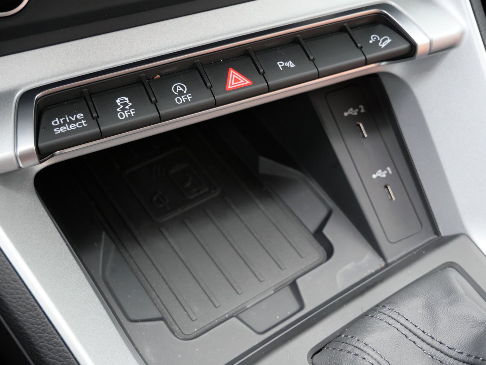 Thumbnail: 2025 Audi Q3 - 22