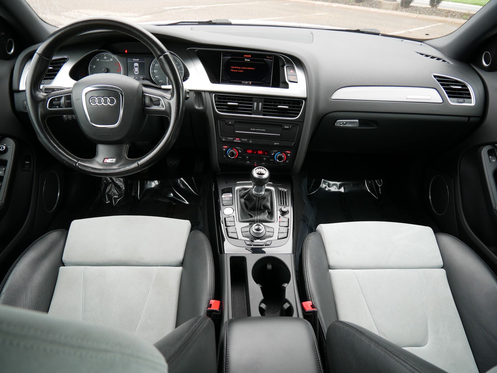 Thumbnail: 2012 Audi S4 - 13