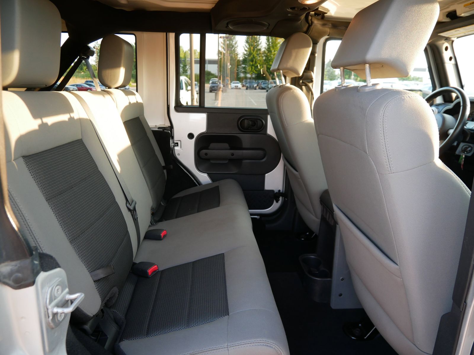Thumbnail: 2010 Jeep Wrangler - 11