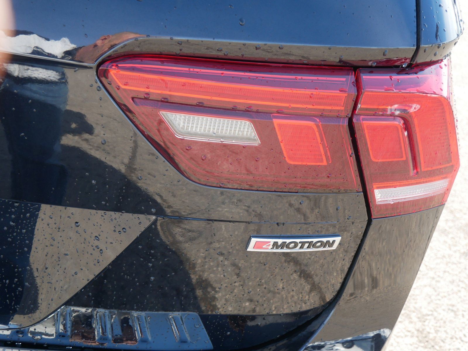 Thumbnail: 2019 Volkswagen Tiguan - 8