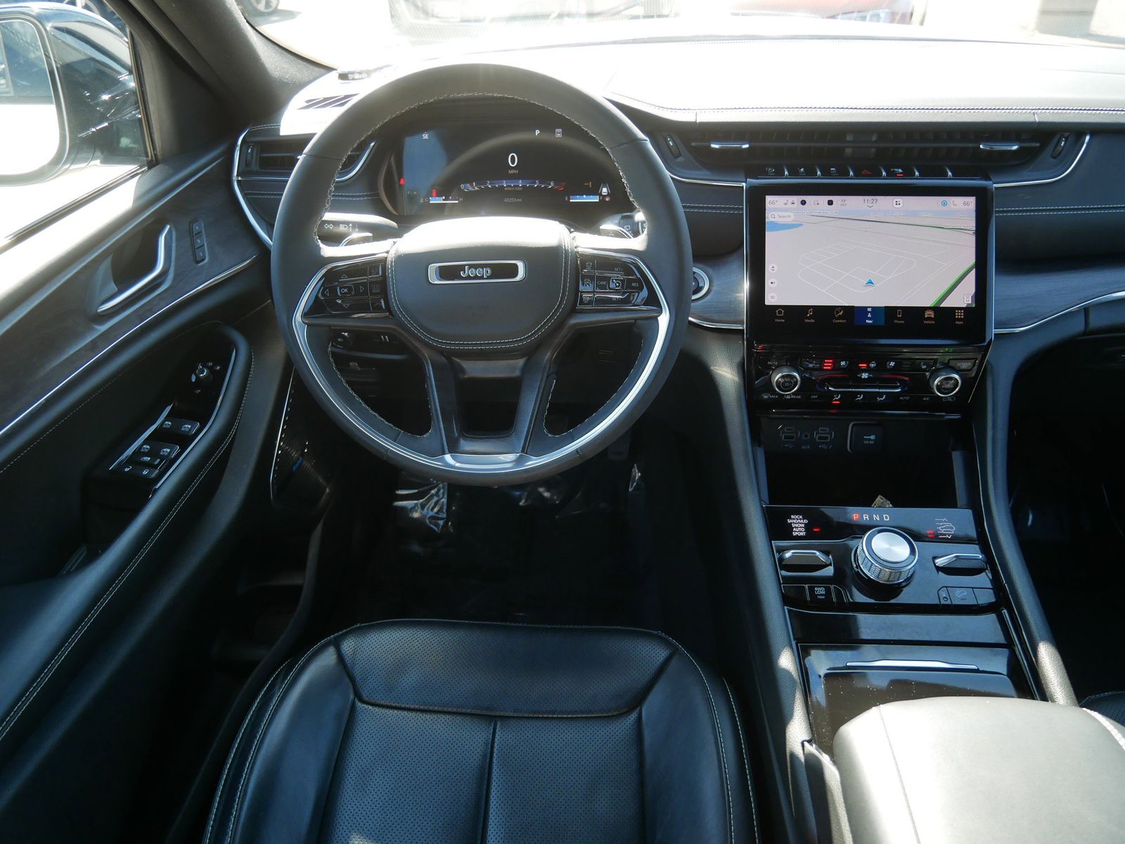 Thumbnail: 2023 Jeep Grand Cherokee L - 11