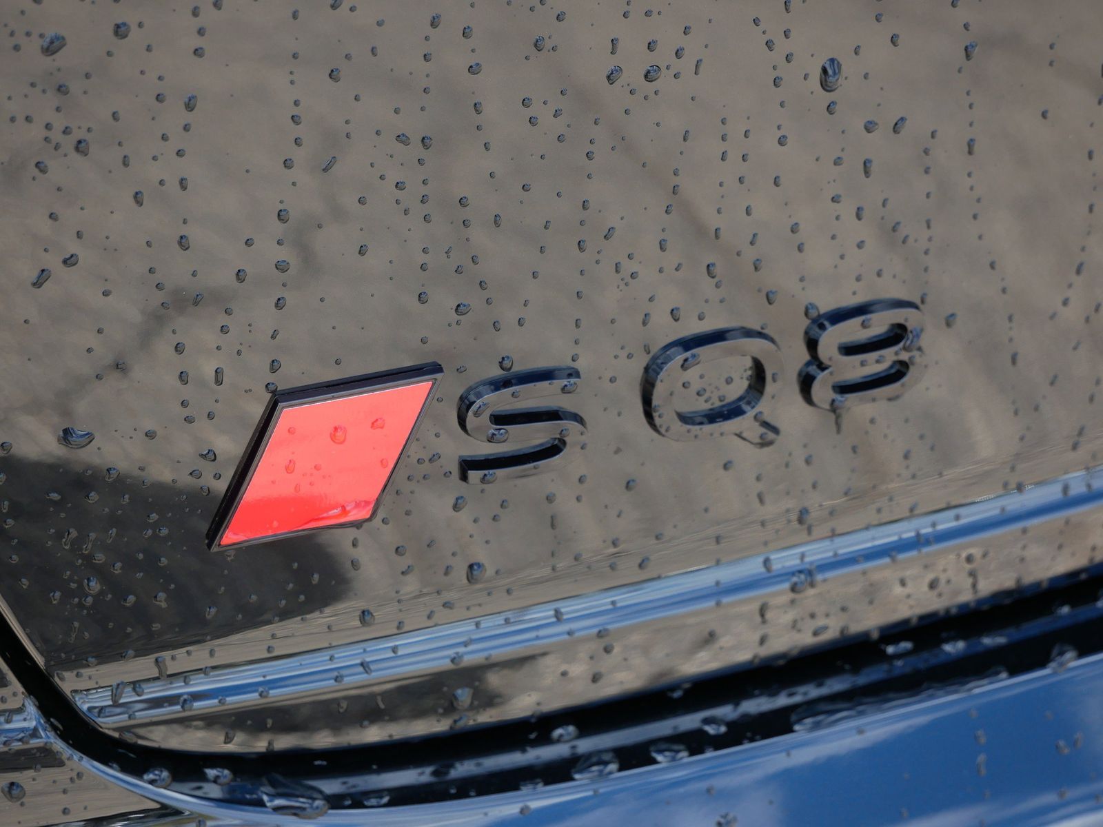 Thumbnail: 2026 Audi SQ8 - 9