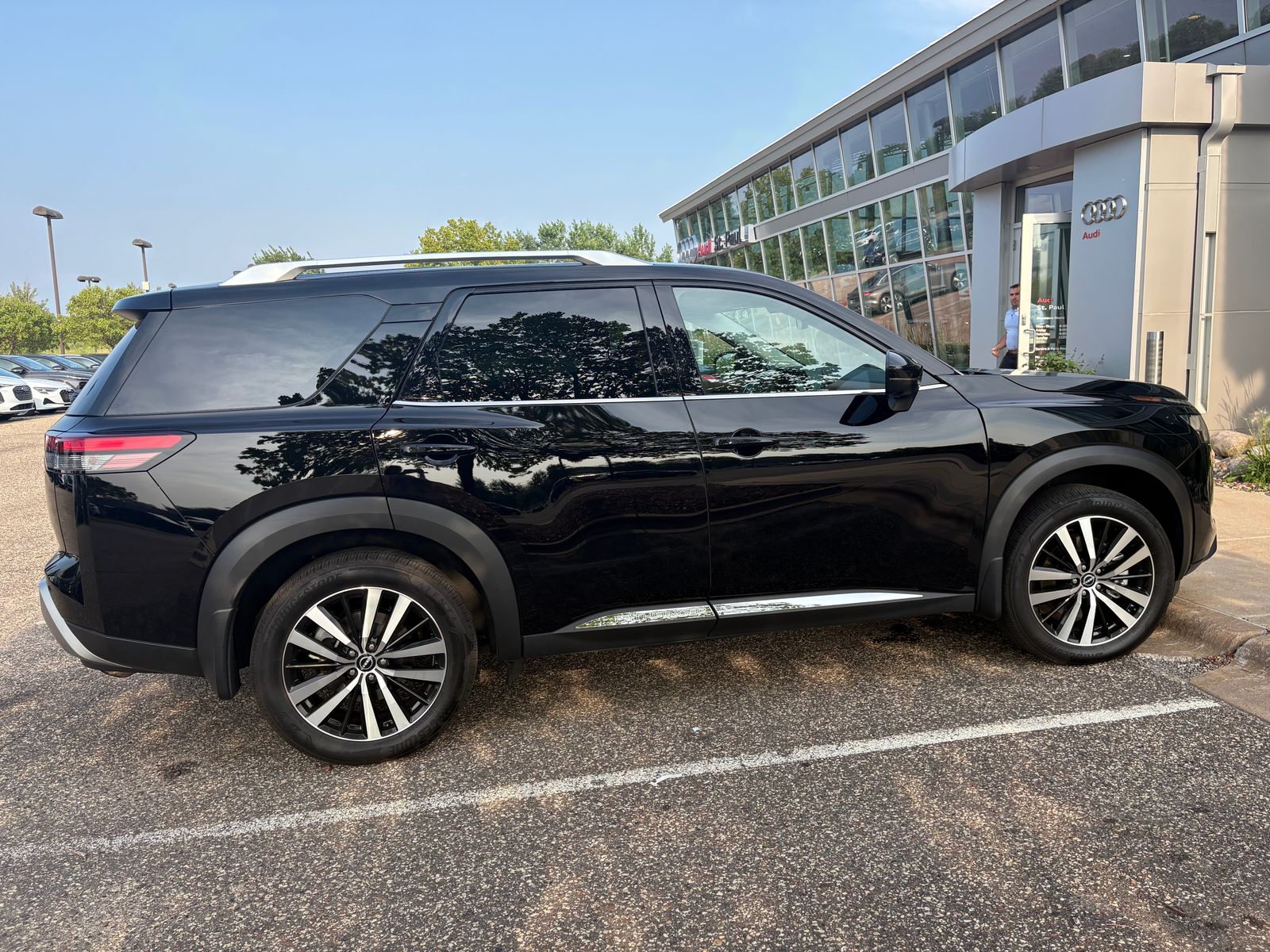 Thumbnail: 2024 Nissan Pathfinder - 1