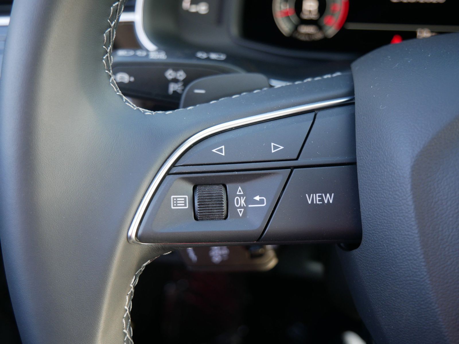 Thumbnail: 2026 Audi Q7 - 26