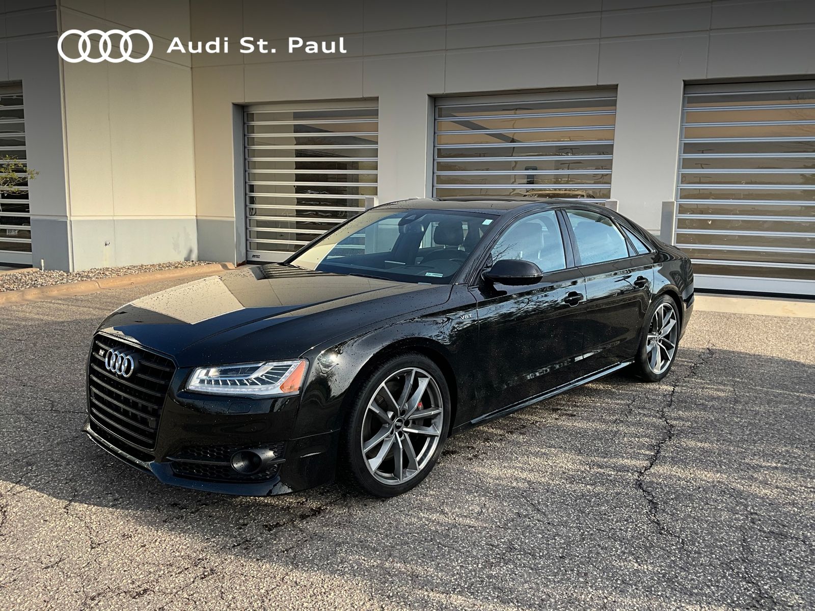 Thumbnail: 2017 Audi S8 - 1