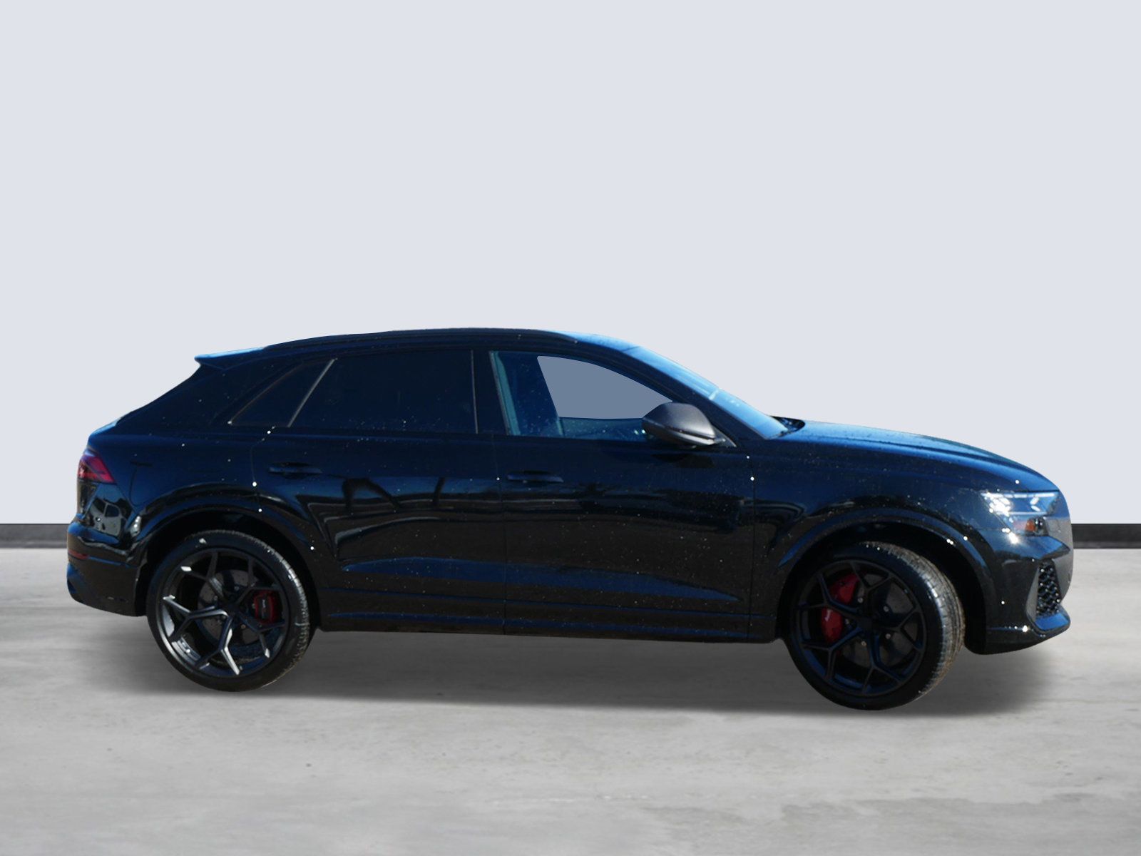 Thumbnail: 2026 Audi RS Q8 - 5