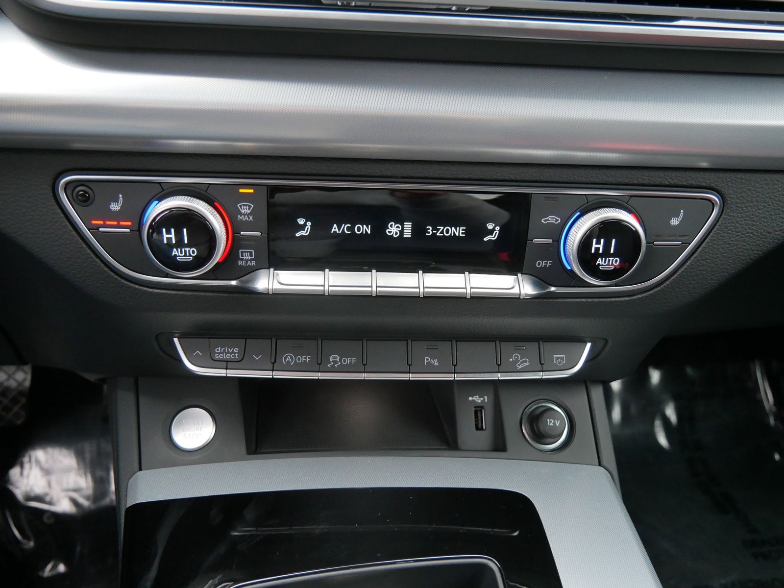 Thumbnail: 2025 Audi Q5 - 19