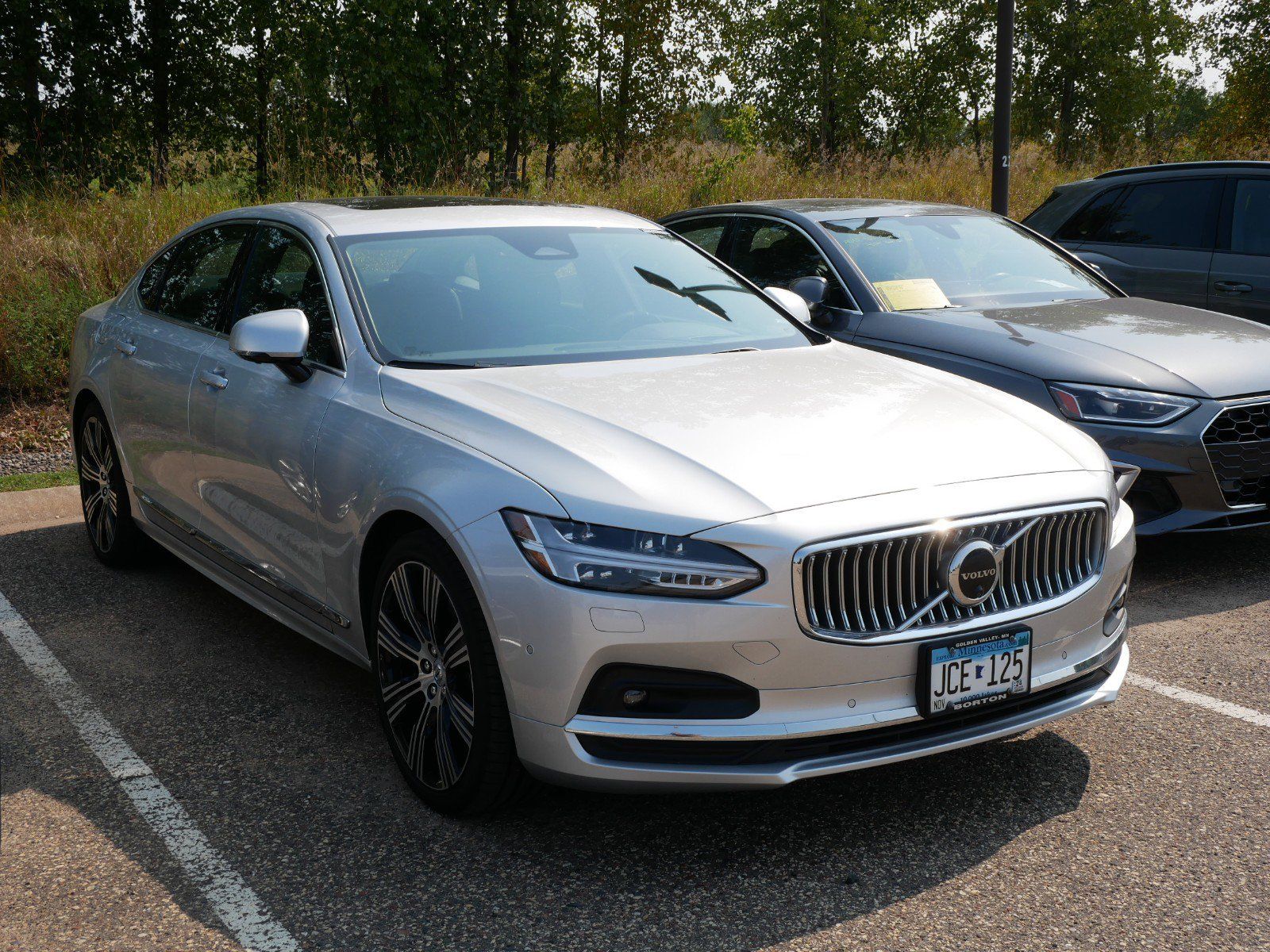 Used 2022 Volvo S90 Inscription with VIN LVY062ML9NP265859 for sale in Saint Paul, MN