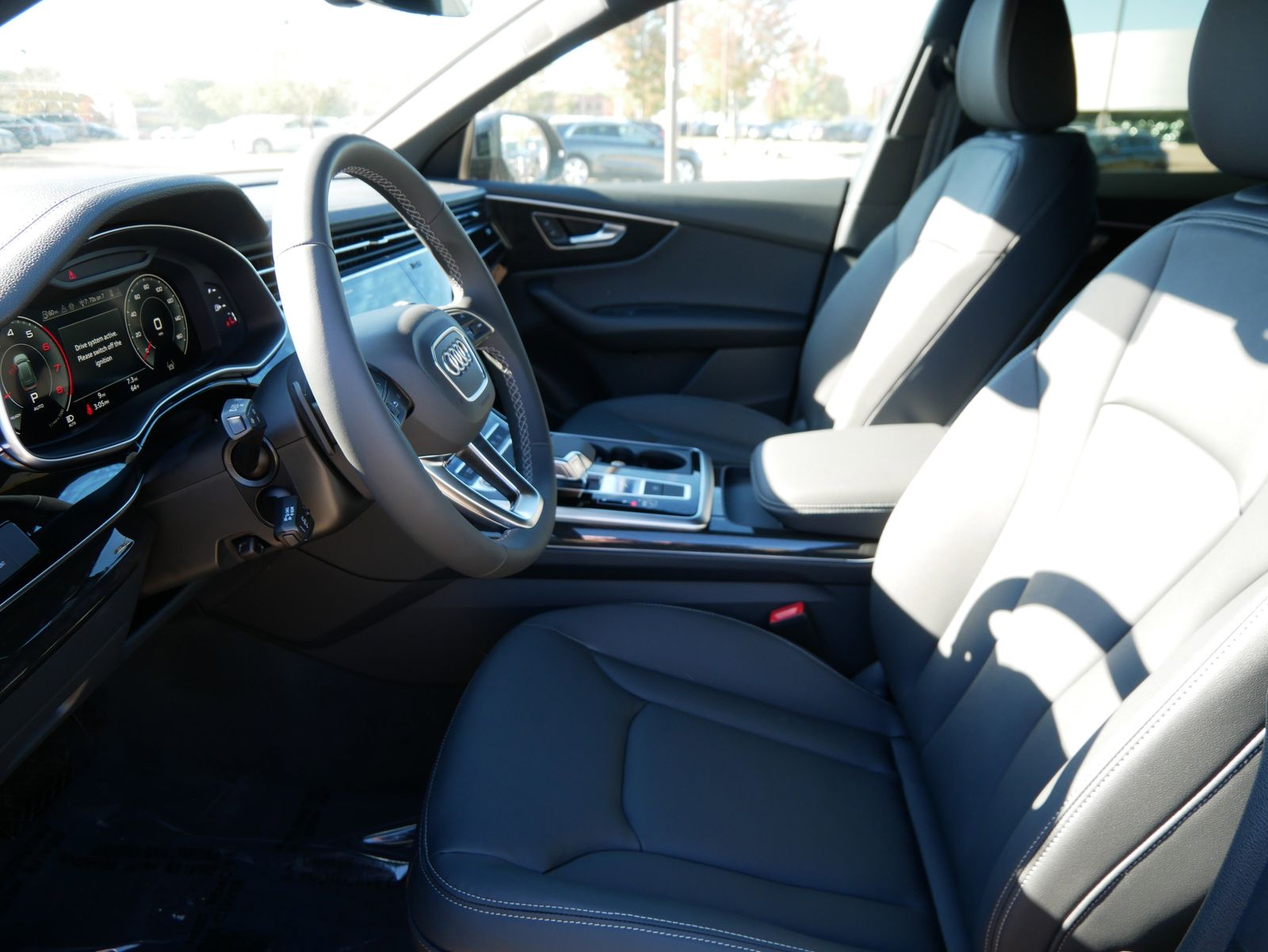 Thumbnail: 2026 Audi Q8 - 8