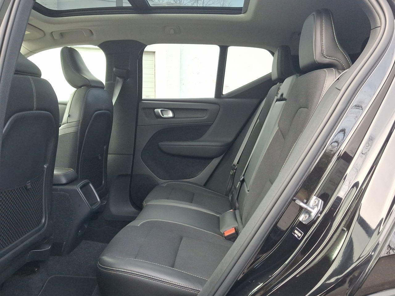 Thumbnail: 2020 Volvo XC40 - 26