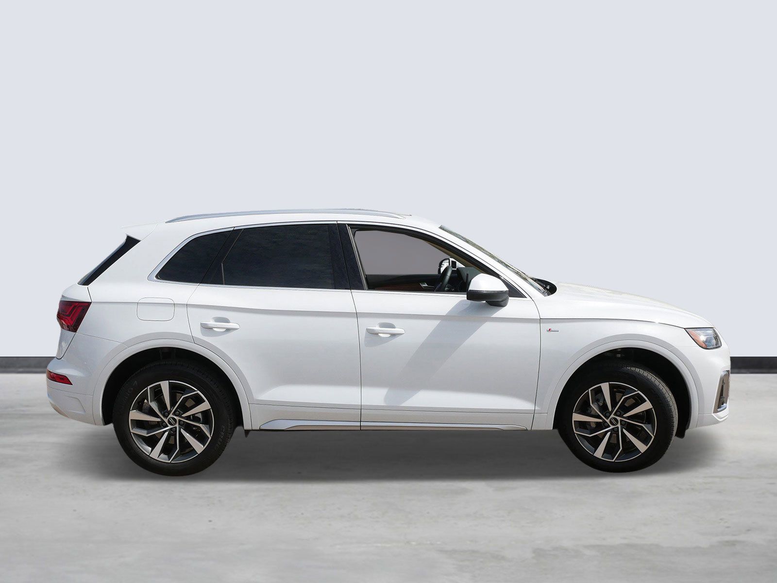 Thumbnail: 2023 Audi Q5 - 5