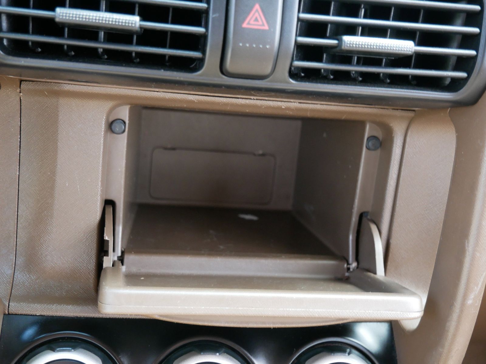 Thumbnail: 2004 Honda CR-V - 25